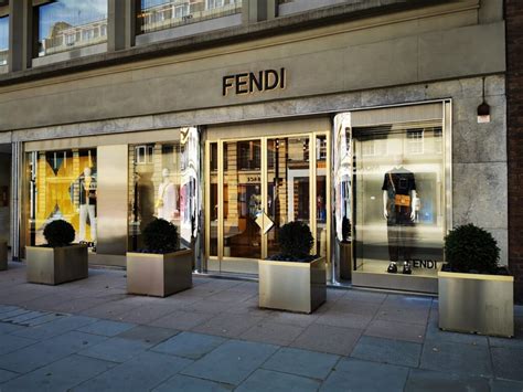 fendi bergamo|Fendi shop wikipedia.